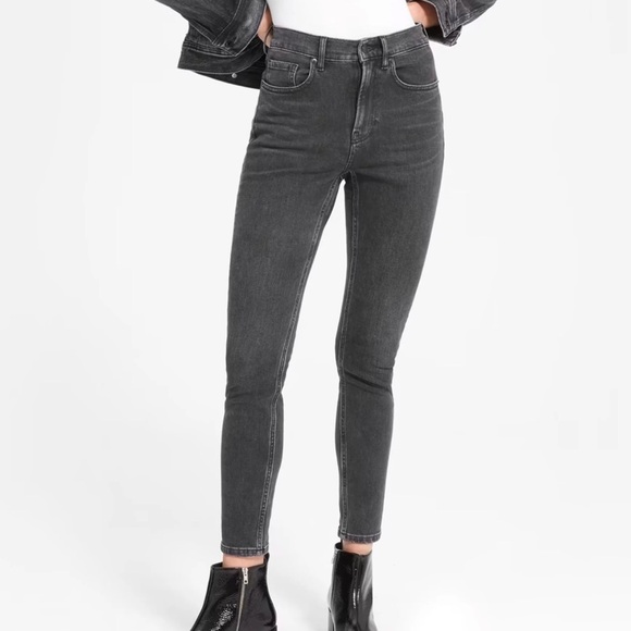 𝅺EVERLANE Ankle High Rise Slim Straight Jeans - Picture 2 of 10
